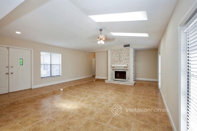 Building Photo - 4657 NW 66th Dr