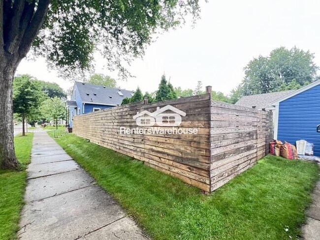 Foto del edificio - 3BD 3BA SINGLE FAMILY HOME IN MINNEAPOLIS!