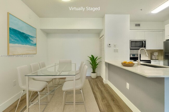 Foto del edificio - 7300 NW 114th Ave