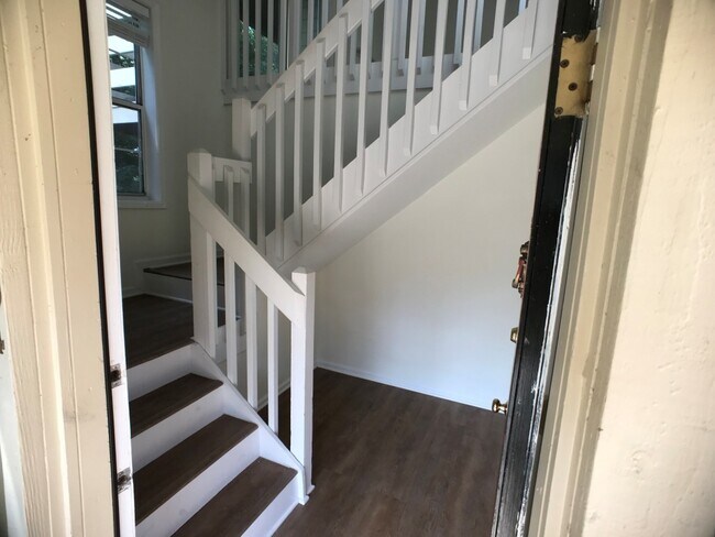 Building Photo - East Cobb - Walton HS - 3BR/2BA