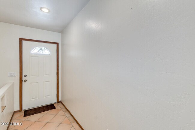 Building Photo - 3739 S Siesta Ln