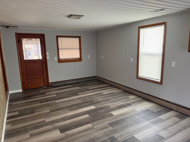 Foto del edificio - Freshly updated 3/2 home ready for its new family!