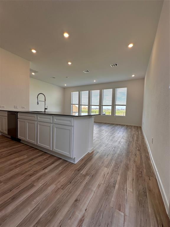Building Photo - 5518 Amber Brook Ln