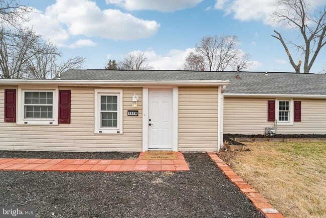 Building Photo - 1110 Bradley Rd