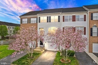 Building Photo - 10136 Pale Rose Loop