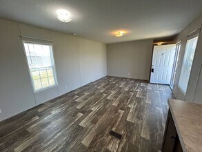 Building Photo - 1505 Bunnys Dr