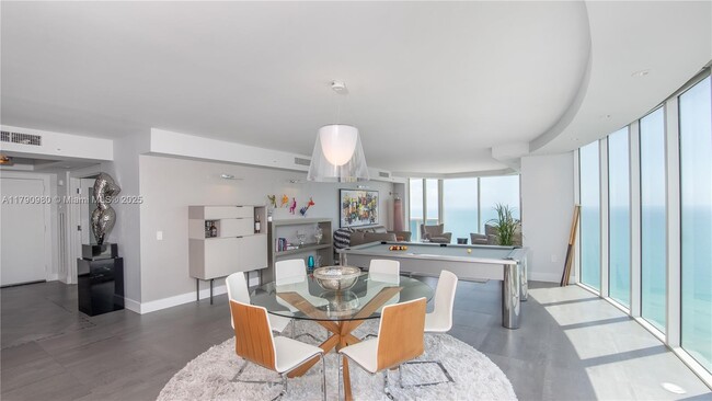 Building Photo - 17555 Collins Ave