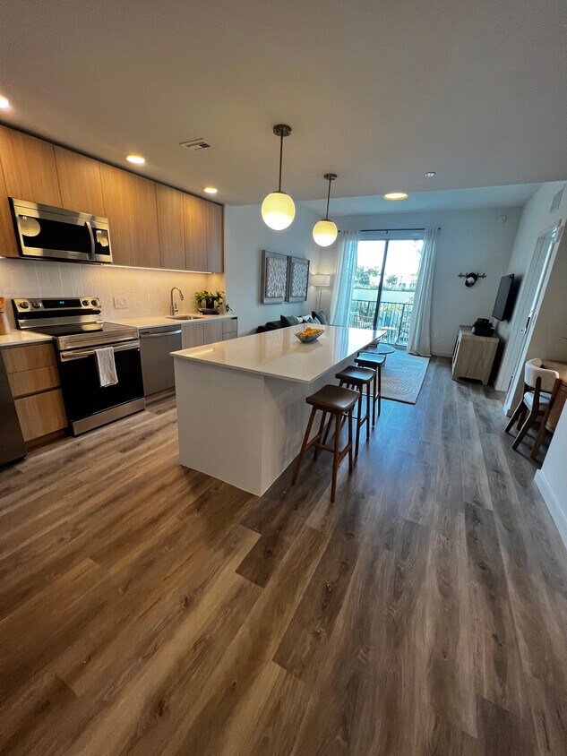 Foto principal - 54 NW 32nd St
