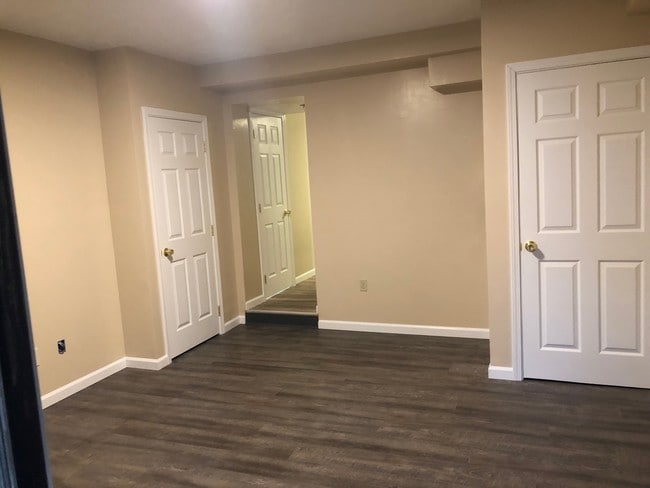 bedroom - 2900 Willett Rd