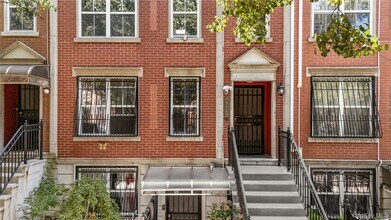 Building Photo - 204 Covert St.