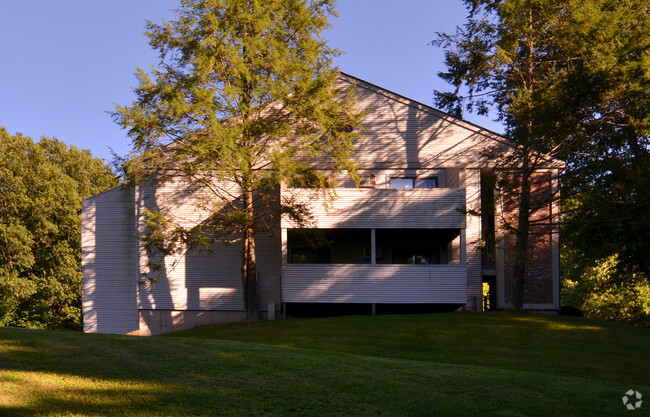 Building Photo - Mountain View Apartments