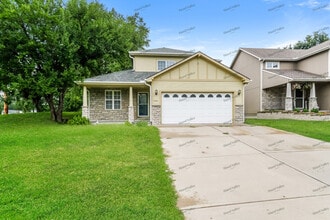 Building Photo - 4301 Ironwood Dr