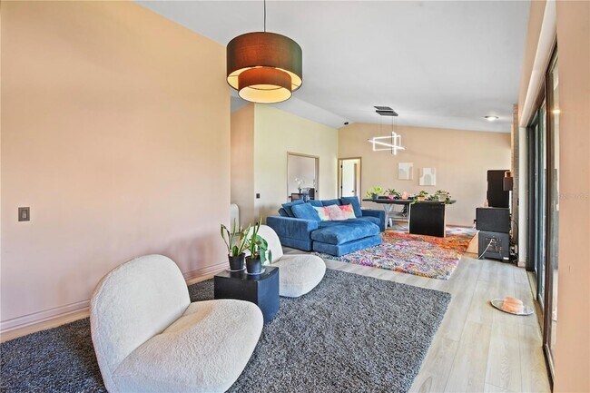 Foto del edificio - 2906 Windridge Dr
