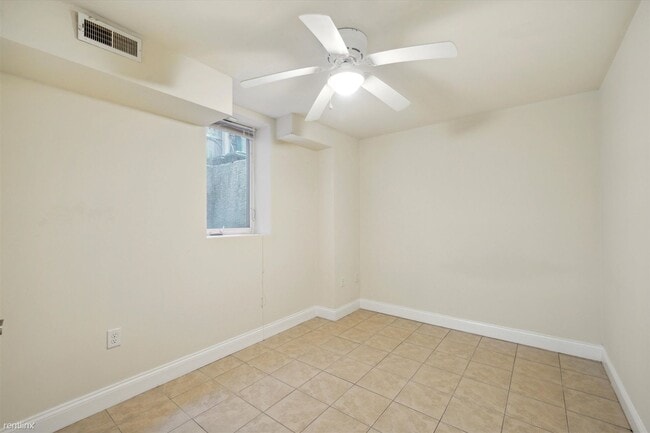 Foto del edificio - 4 br, 2 bath Duplex - 1705 ARLINGTON ST Un...