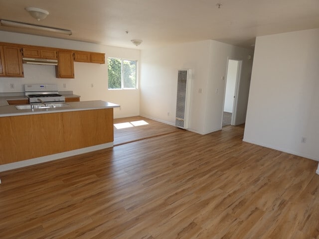 Foto del edificio - Fresh and Clean Upstairs Condo