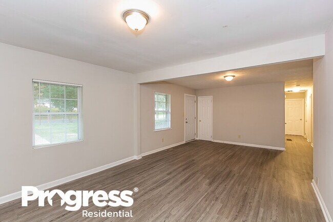 Building Photo - 1333 Heather Cir