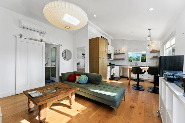 Foto del edificio - 721 3rd St