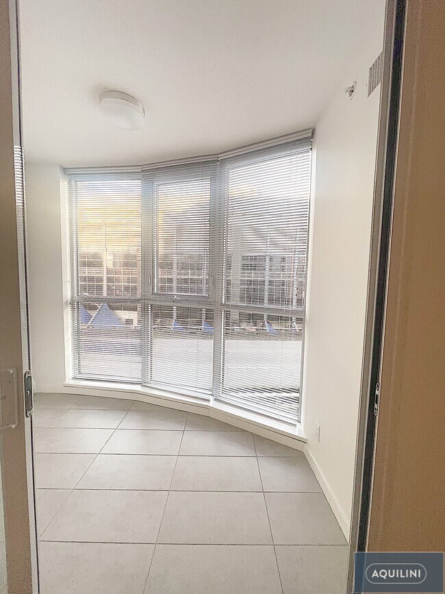 Photo du bâtiment - Centre South - 1001