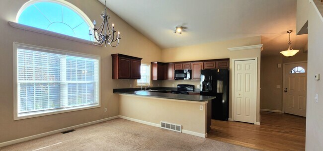 Foto del edificio - 162 Slindes Woods Cir