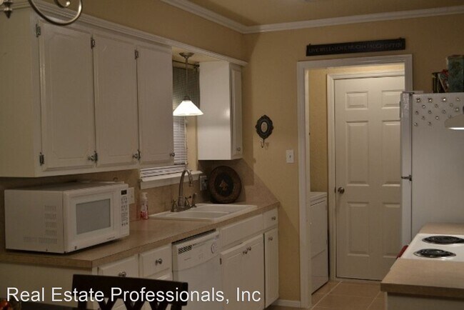 Building Photo - 3 br, 2 bath House - 317 SW 71st Street