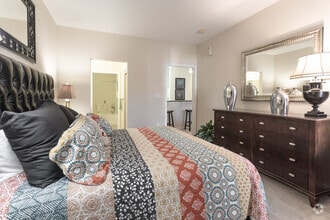 2BR,2BA,-1001SF The Peregrine - Falcon Creek