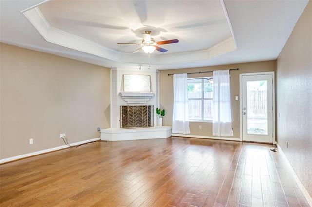 Foto del edificio - 349 College St S