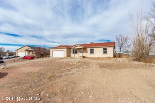 Foto del edificio - 3 br, 2 bath House - 658 S Granby Lane