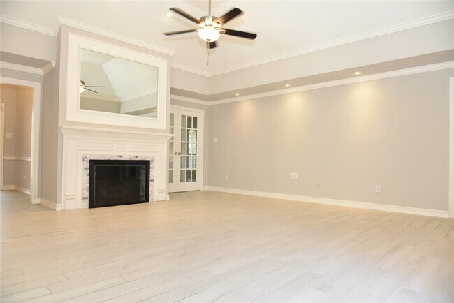 Foto del edificio - 14103 Owens Rd