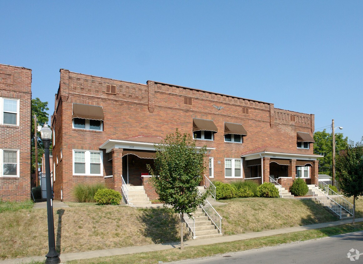 Building Photo - 1429-1435 Northwest Blvd