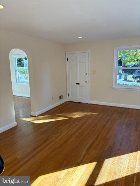 Building Photo - 9912 Dickens Ave
