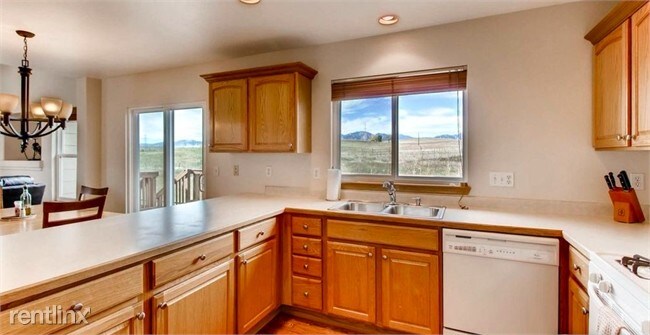 Building Photo - 161 Mohawk Cir