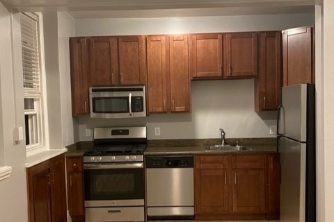#304 - Earl Court Apartments