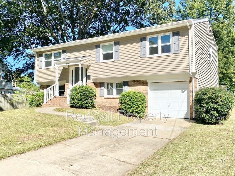 Foto principal - 146 Linbrook Dr