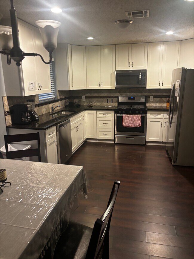 Foto del edificio - 6313 Greenlee St