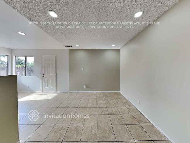 Building Photo - 9702 Forest Ave