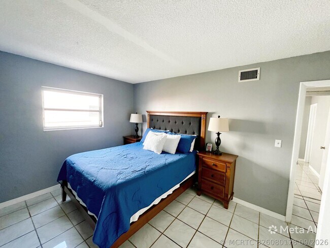 Foto del edificio - 320 SW 1st St