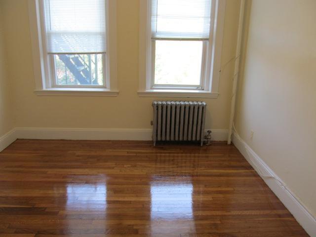 Building Photo - 128 Washington St