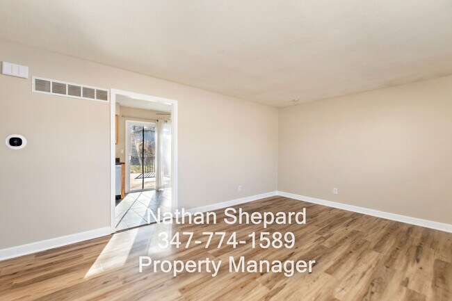 Foto del edificio - 15219 E 48th St