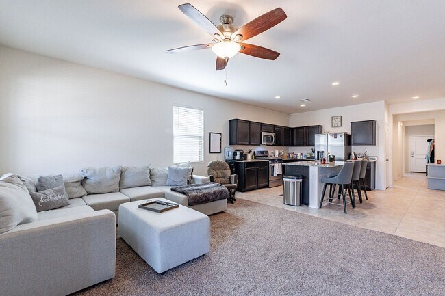 Building Photo - Serene 3-Bedroom 2-Bath 3 Car Garage Retre...