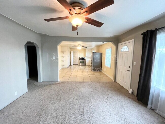 Foto del edificio - 11986 E Harvey Pettit Rd