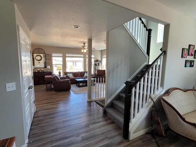 Foto del edificio - 10135 Thrive Ln