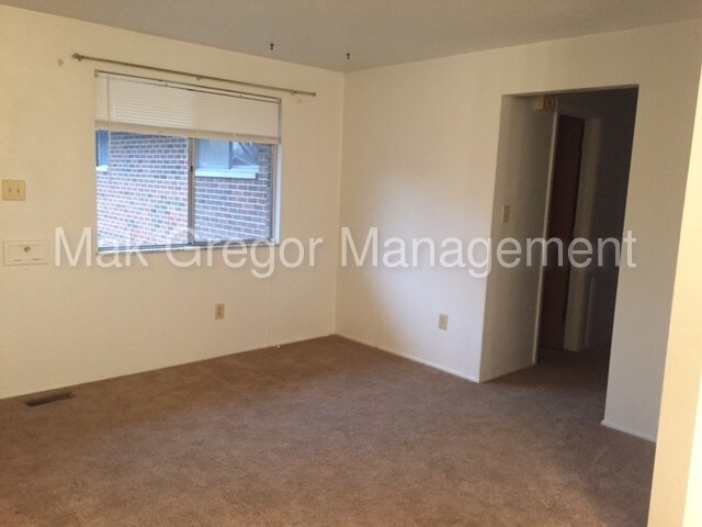 Building Photo - 710 Redway Cir
