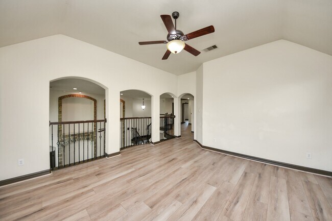 Foto del edificio - 26407 Wooded Hollow Ln