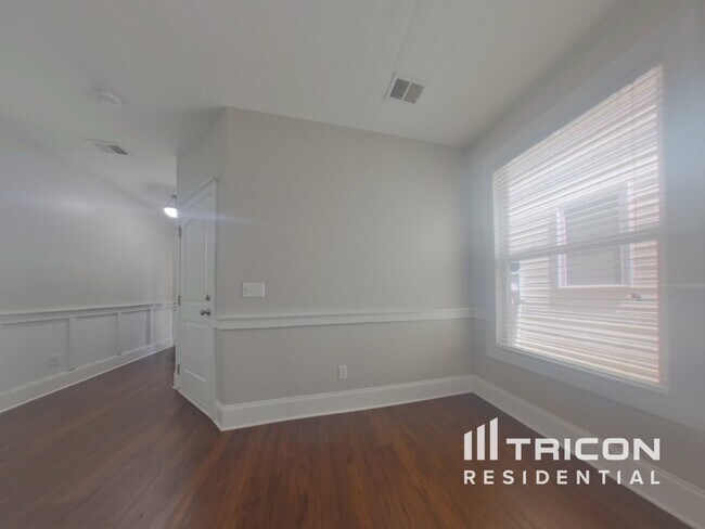 Foto del edificio - 141 Park Ridge Way