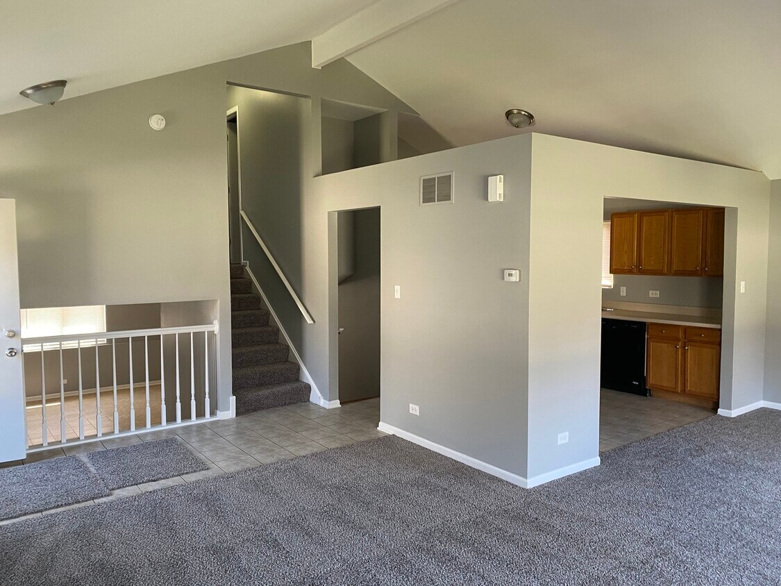 Foto principal - 14307 Davis St