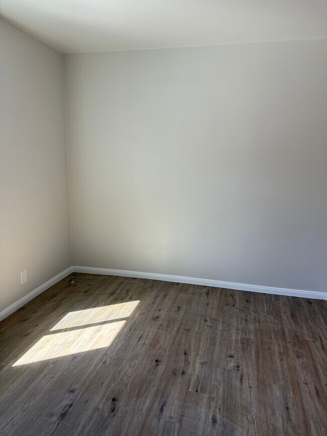 Foto del edificio - 1302 E Peck St