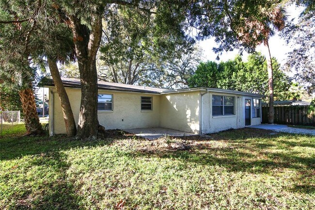 Building Photo - 7125 Fireside Dr