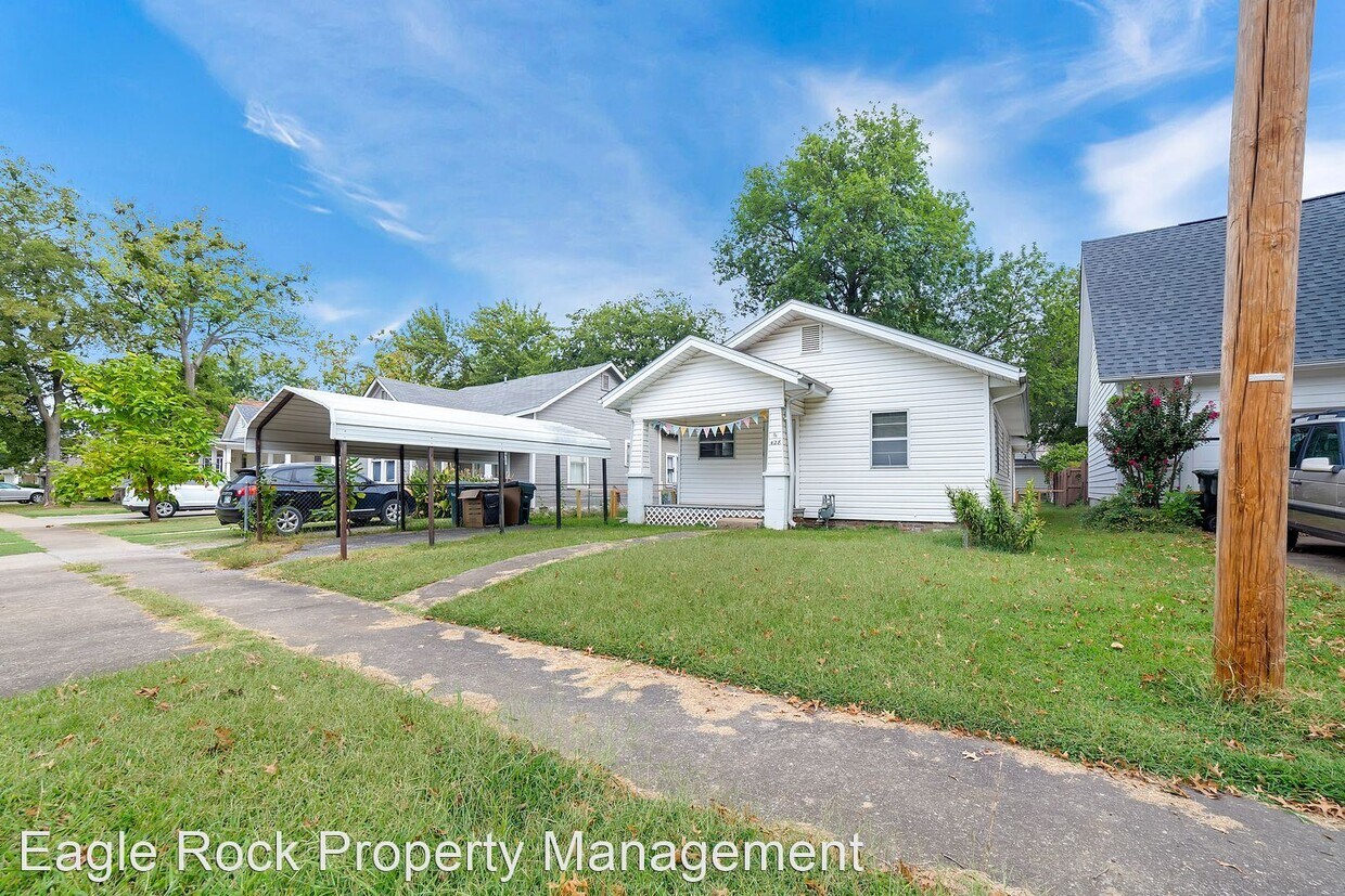 Primary Photo - 3 br, 2 bath House - 428 E 4th Street
