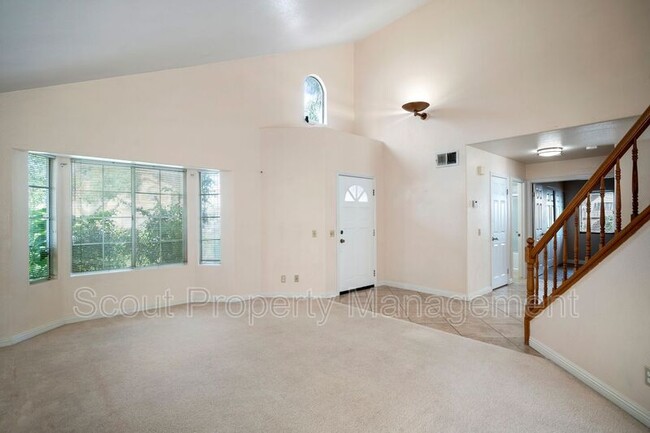 Building Photo - 2631 Alne Dr