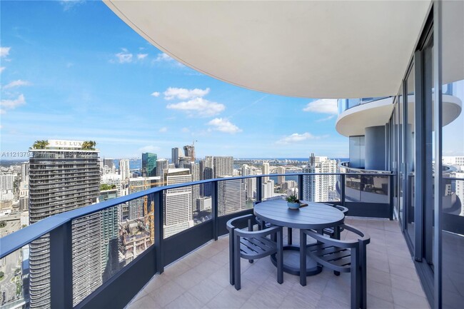 Building Photo - 1000 Brickell Plaza